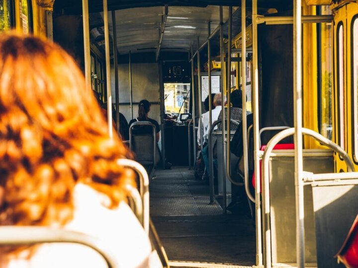 Tanie wycieczki autokarowe po Polsce – jak zaplanować niezapomniany weekend